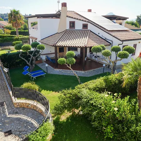 Arvilla's Villa Campofelice Di Roccella